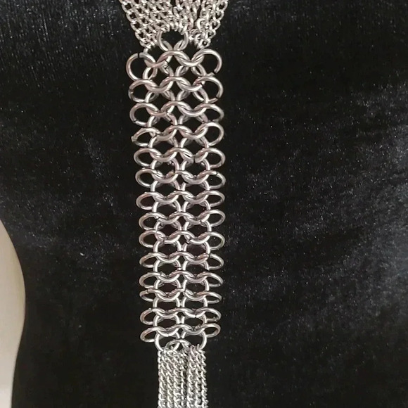 Chainmaille long fringe necklace - Picture 3 of 3